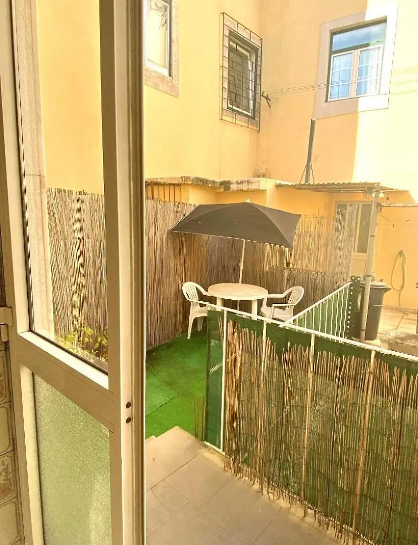 Chiado Appartment With Terrace 2 Lisboa